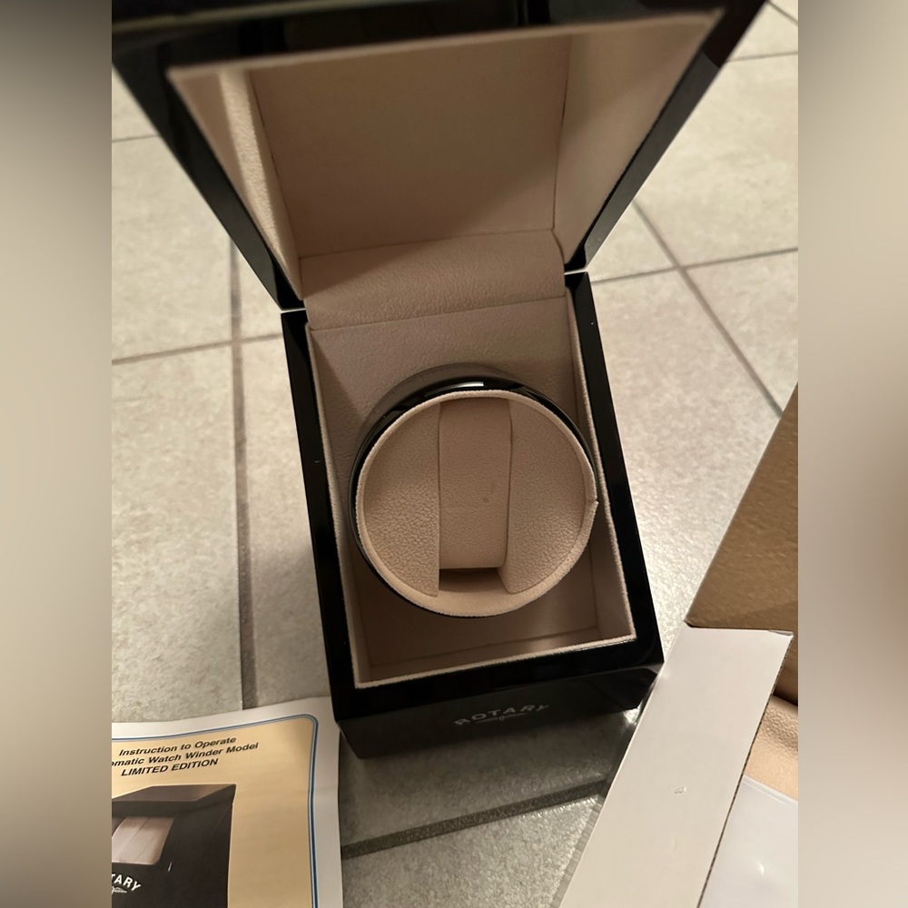 Automatic watch winder (limited edition) - Picture 2 of 8